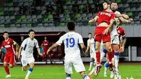 东契奇感人签名引发粉丝狂喜！汤神好奇：谁能继他之后再获此殊荣？